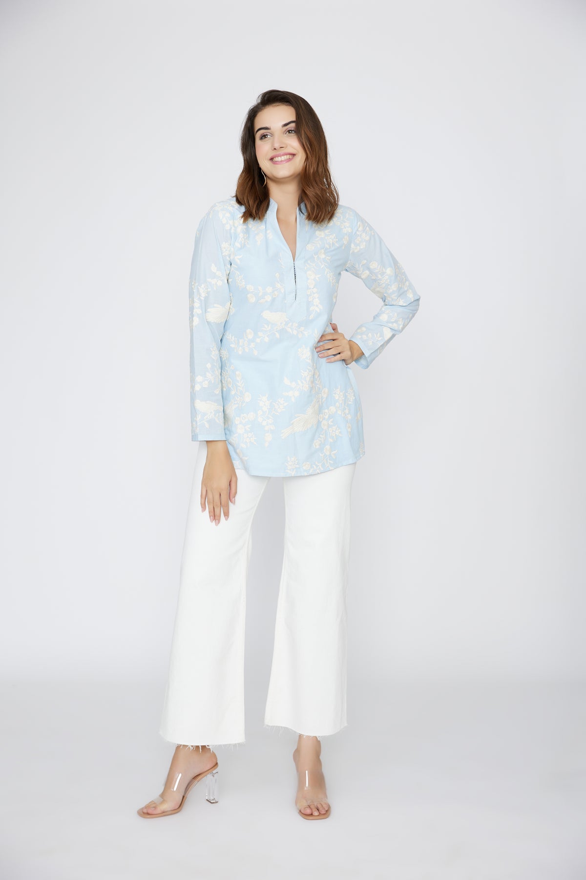 CLOTHING – Yatra