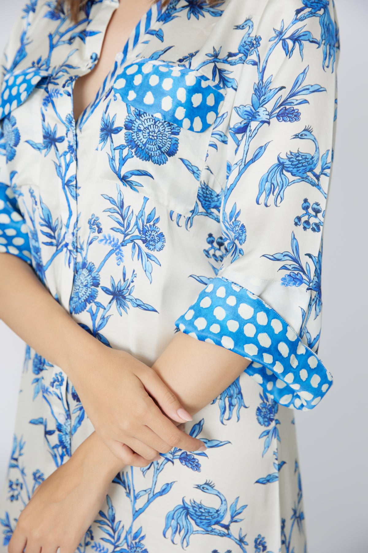 CLOTHING – Yatra